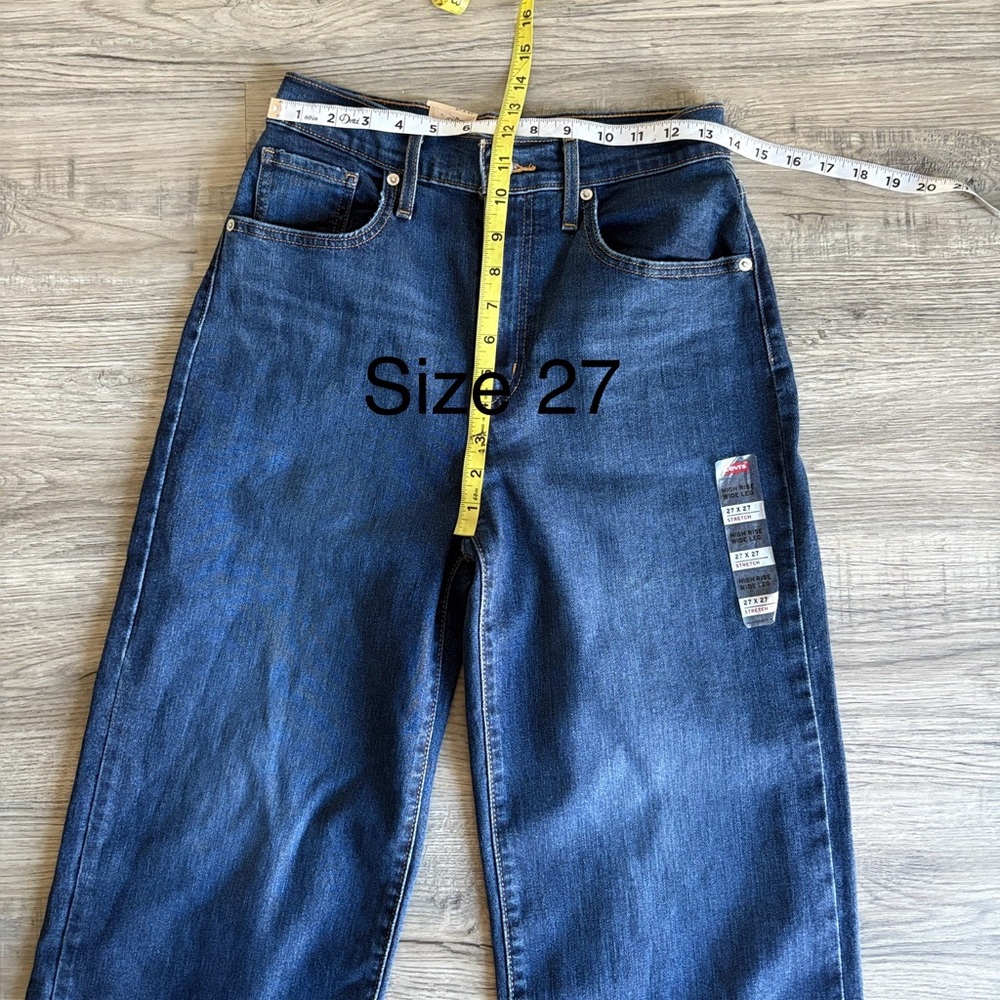 Levi's Women's Blue Flare & Wide Leg Jeans - Picture 6 of 15